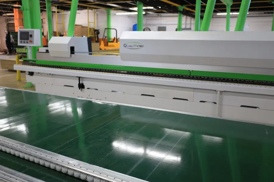 Panel production floor — CNC routing, edgebanding and packing