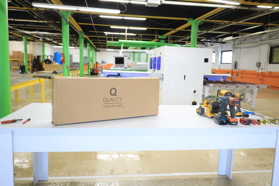 Panel production floor — CNC routing, edgebanding and packing